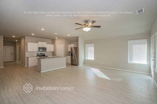 Building Photo - 422 Lubbock Dr