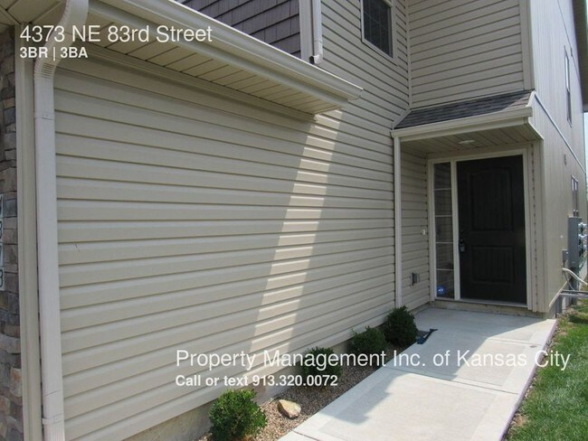 Building Photo - 4363 NE 83rd Ter