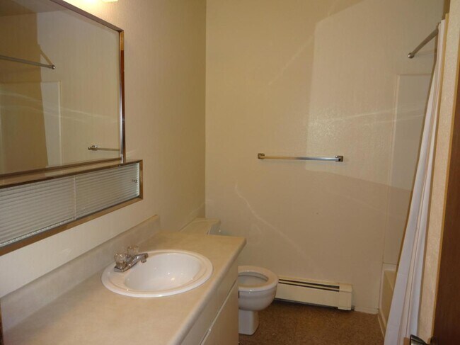 Building Photo - 406 N 23rd St