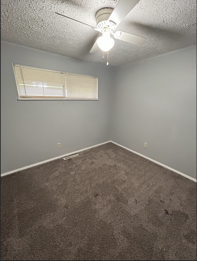 Building Photo - 6161 Farmborough Dr