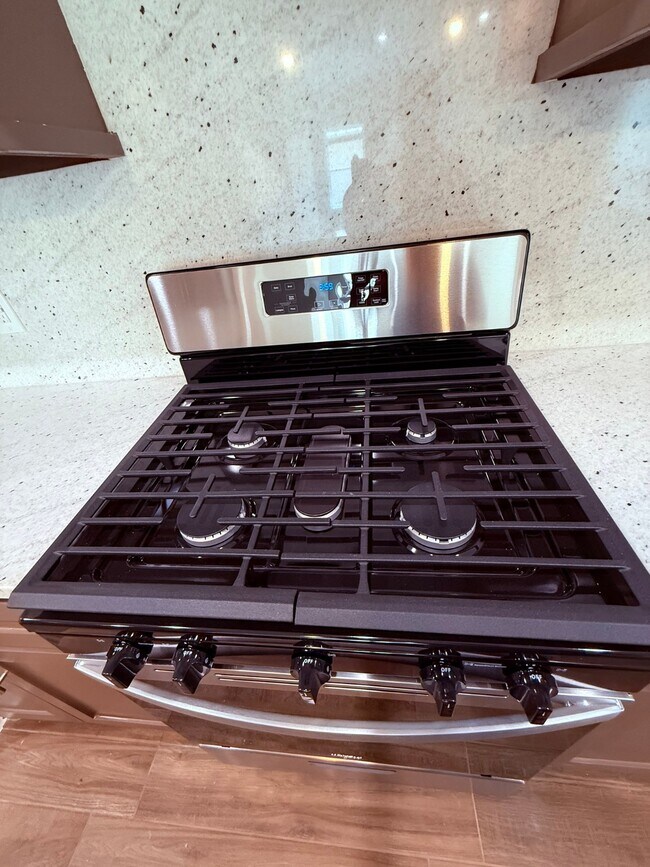 Foto del edificio - 14880 Coaltown Rd