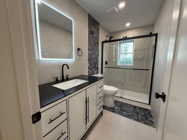 Interior Photo - TWELVE17 Ocean Ave