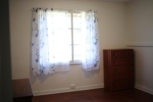 Foto del edificio - 320 Longley Pl