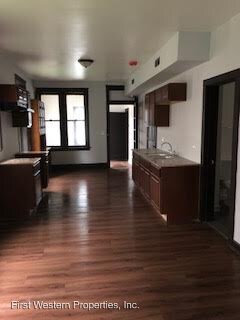 Primary Photo - 3042 W Cullerton St