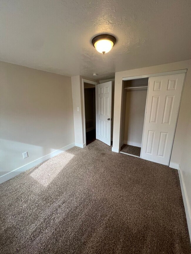 Foto del edificio - 2975 Madison Ave