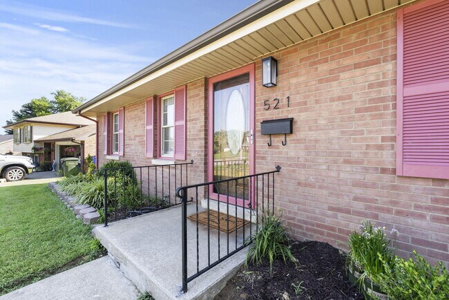 Building Photo - 521 Bryanwood Pkwy