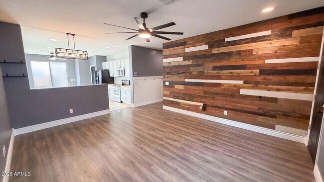 Foto del edificio - 18183 W Carlota Ln