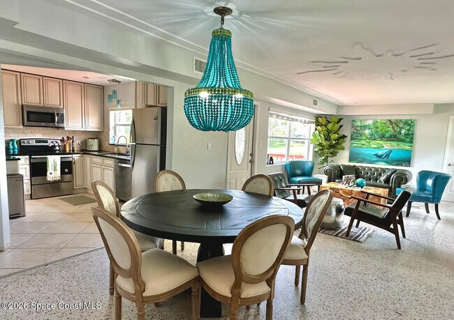 Foto del edificio - 589 Hillside Ct