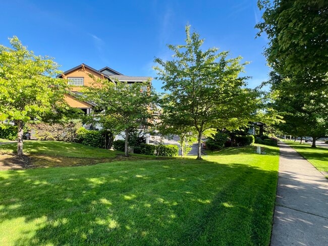 Community1 - 10383 156th Pl NE