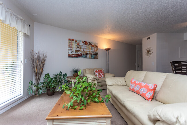 2BR, 1BA - 1000 SF - Colony Hills Apartments