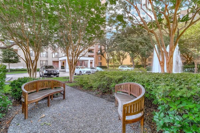 Building Photo - 651 Bering Dr