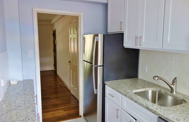 Foto del edificio - 11 E Glebe Rd