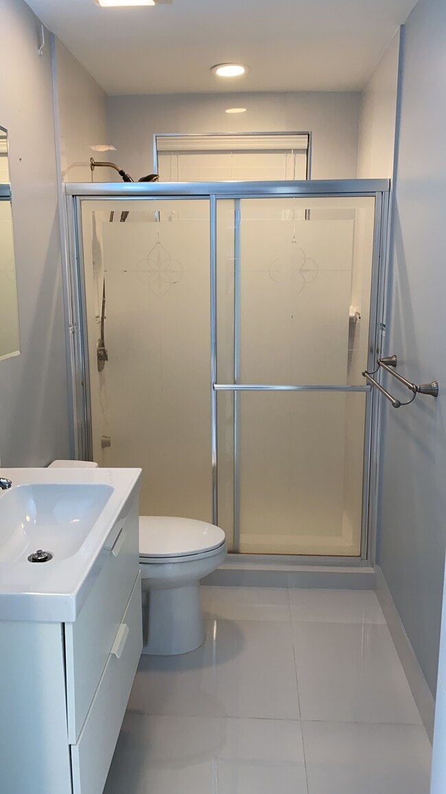 Bathroom - 20421 SW 104th Ct