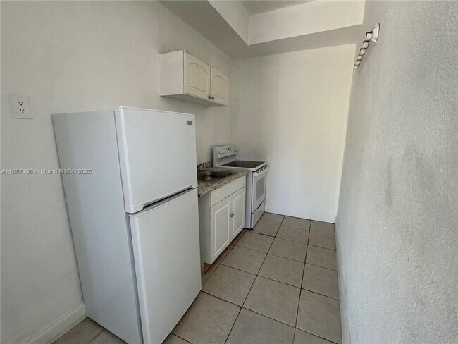 Foto del edificio - 612 NW 2nd Ave