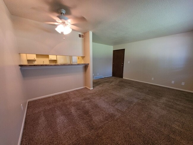 Interior Photo - Clover Hills