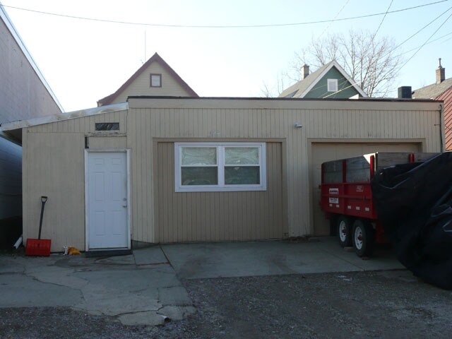 Foto del edificio - 123-125 Adams Ave