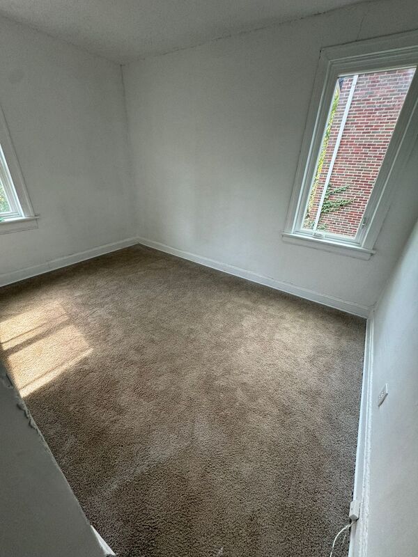 Building Photo - 3716 Beatrice Dr