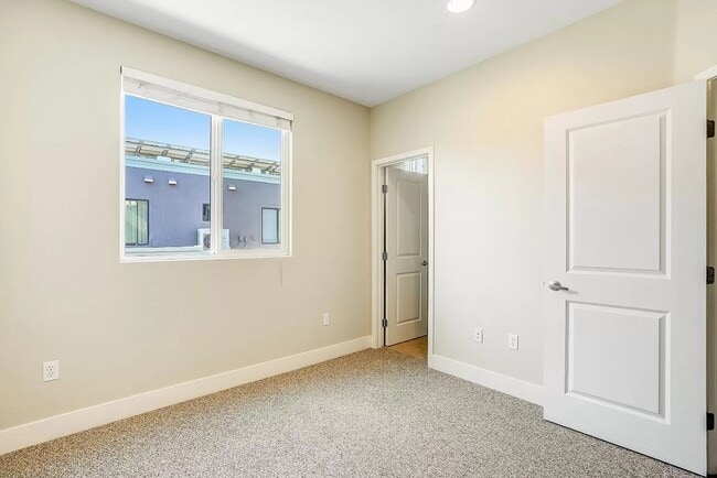 2nd bed - 3733 Egret Ln