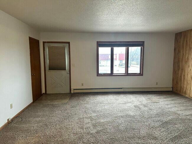 Foto del edificio - 1901 Elm Ave