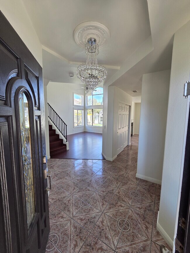 Foto del edificio - 5650 Ruby Creek Dr