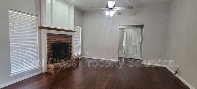 Foto del edificio - 2816 SE 95th St