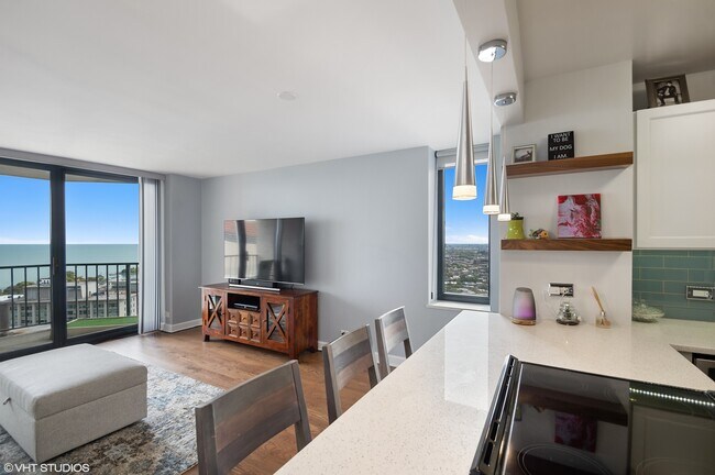 Foto del edificio - 3660 N Lake Shore Dr