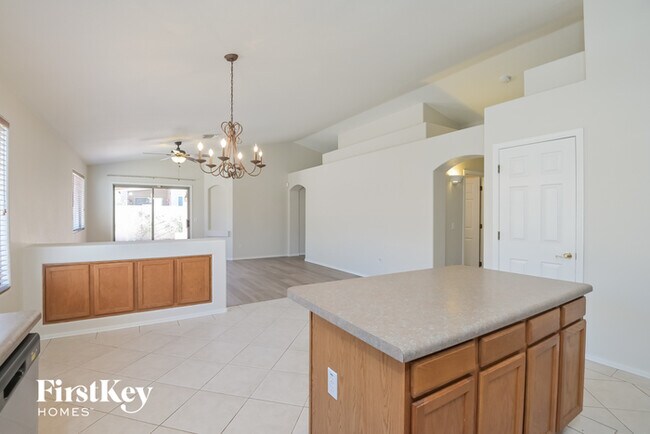 Building Photo - 6951 W Red Rock Dr
