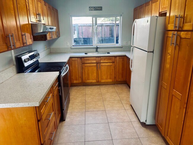 Foto del edificio - 606 Kaulani Way