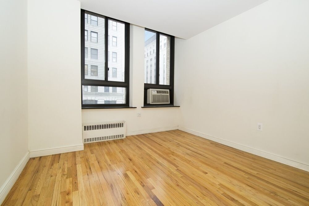 Foto del edificio - 295 Park Ave S