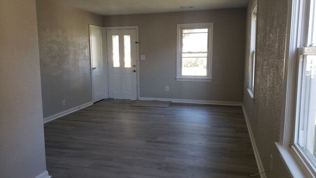Foto del edificio - Renovation complete