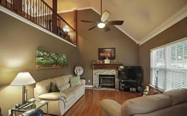 Foto del edificio - 4701 Shenandoah Dr