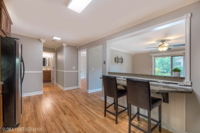 Building Photo - 300 Opatrny Dr