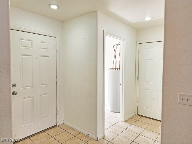 Foto del edificio - 1951 S Teepee Rd