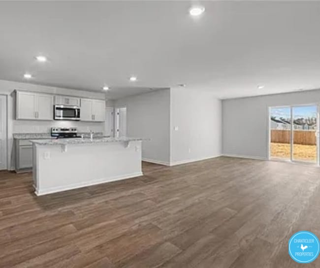 Building Photo - 2140 Monk Dr
