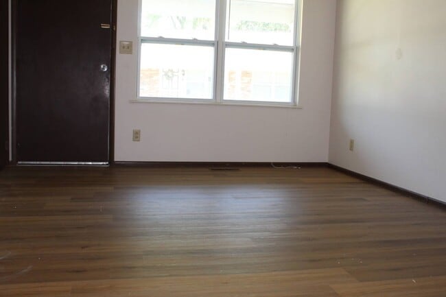 Foto del edificio - 501 E Cleveland St