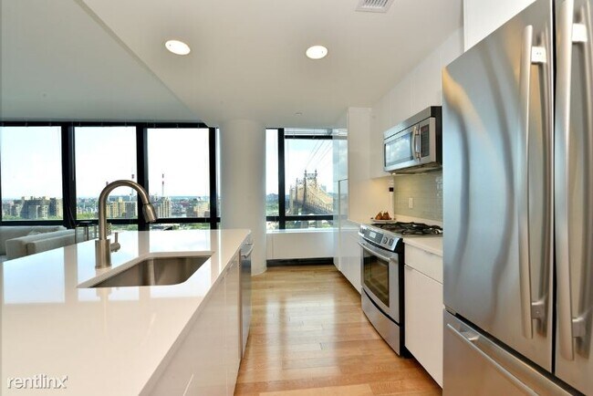 Building Photo - 2 br, 2 bath House - 1113-1113 York Ave