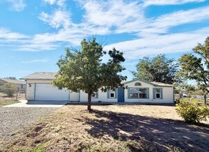 Building Photo - 2125 Jean Rd