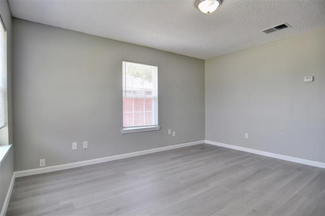 Foto del edificio - 5909 Whittlesey Rd