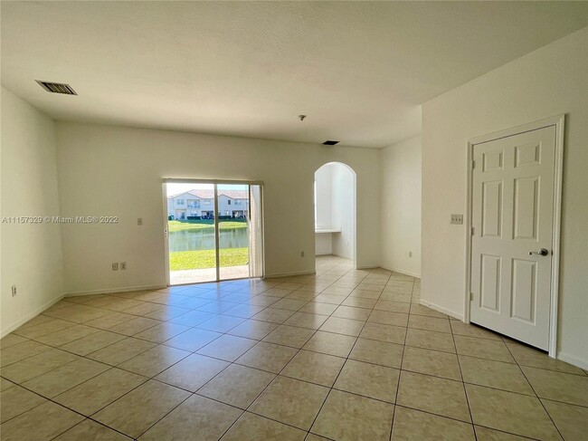 Building Photo - 4304 SW 131st Ln