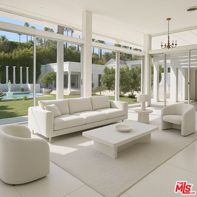 Foto del edificio - 713 Elm Dr