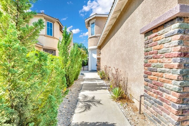 Building Photo - 27513 Stanford Dr