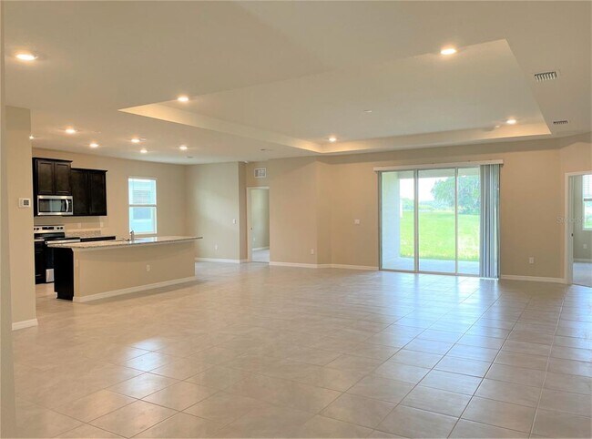 Foto del edificio - 13811 Whiskey Daisy Dr
