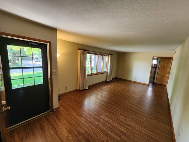 Building Photo - 1323 Glenwood Ave
