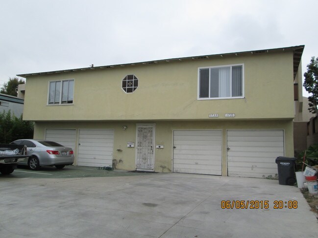 Building Photo - 1735 E Hill St