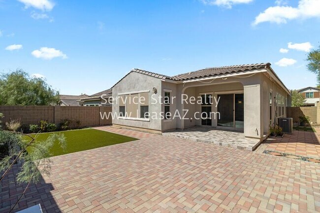 Foto del edificio - 2309 W Cedar Ridge Rd