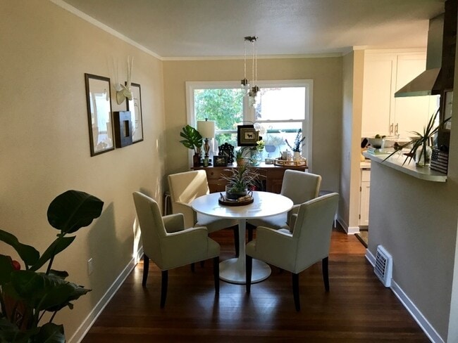 Foto del edificio - 1332 Hunt Ave