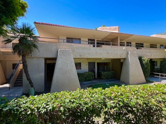 Building Photo - 2809 Los Felices Cir E