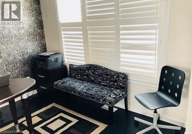 Building Photo - 945 Farmstead Dr