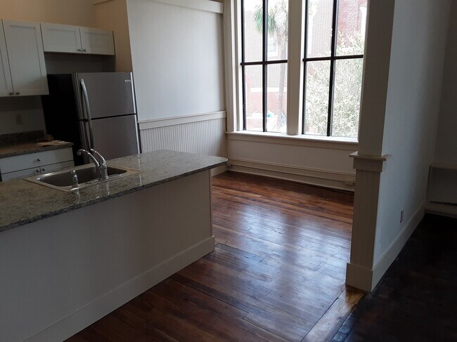 Foto del edificio - 513 Gloucester St