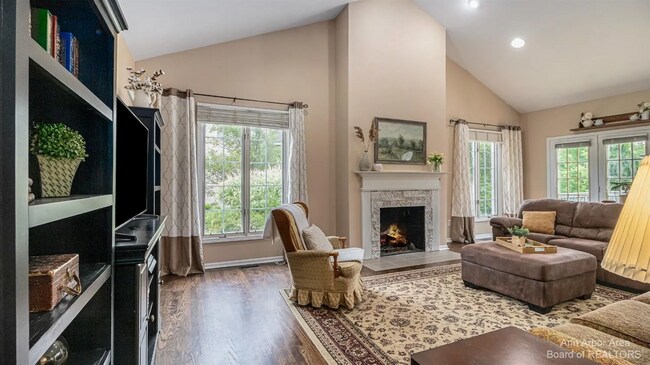 Foto del edificio - 50145 Tottenham Ct